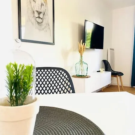 Le Chic Proche Centre Avec Parking Apartman Grenoble